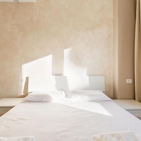 Niguarda Bright Apartment W/ Balcony มิลาน ภายนอก รูปภาพ