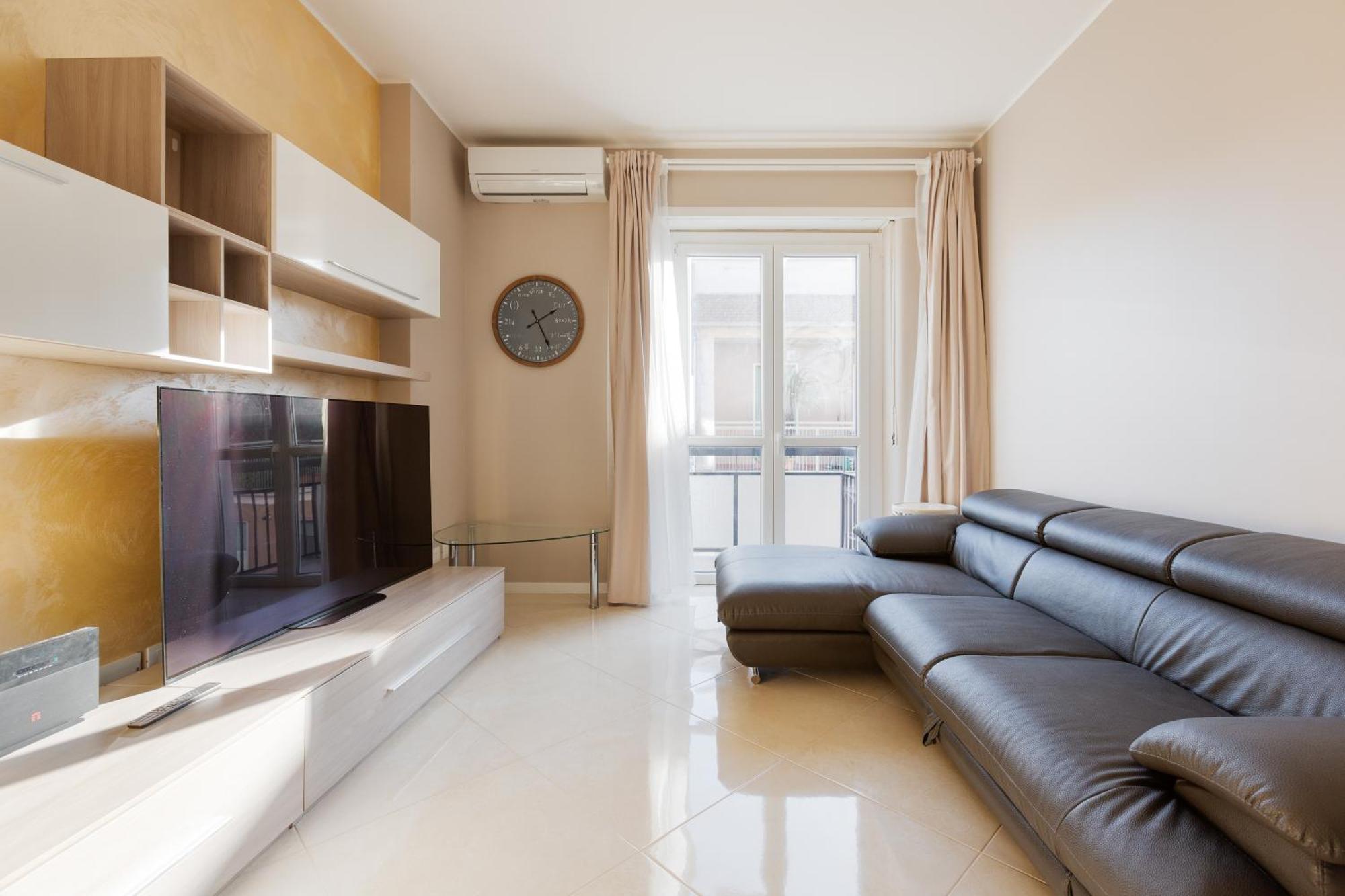 Niguarda Bright Apartment W/ Balcony มิลาน ภายนอก รูปภาพ